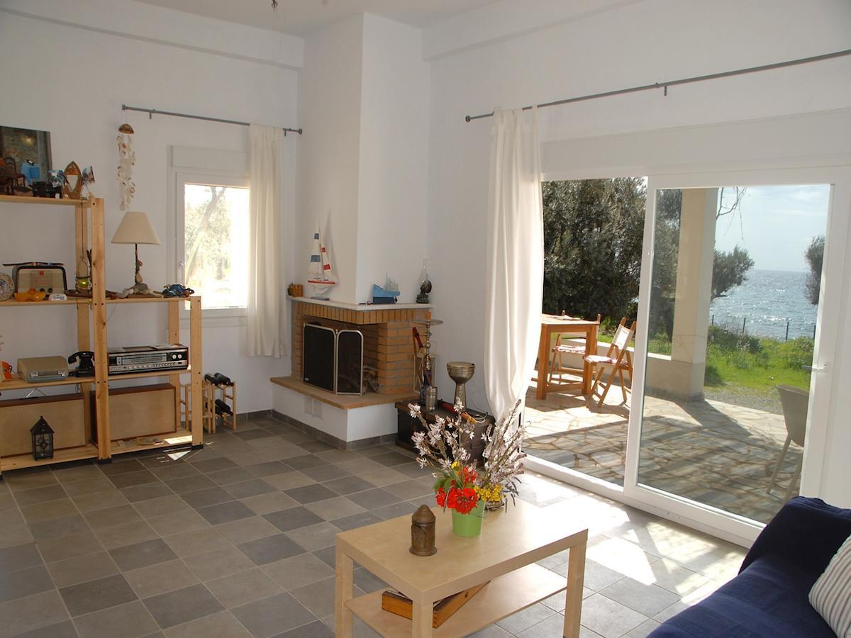 Melinda Holiday House Plomari Номер фото