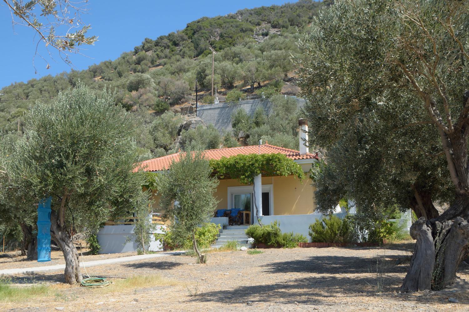 Melinda Holiday House Plomari Екстер'єр фото