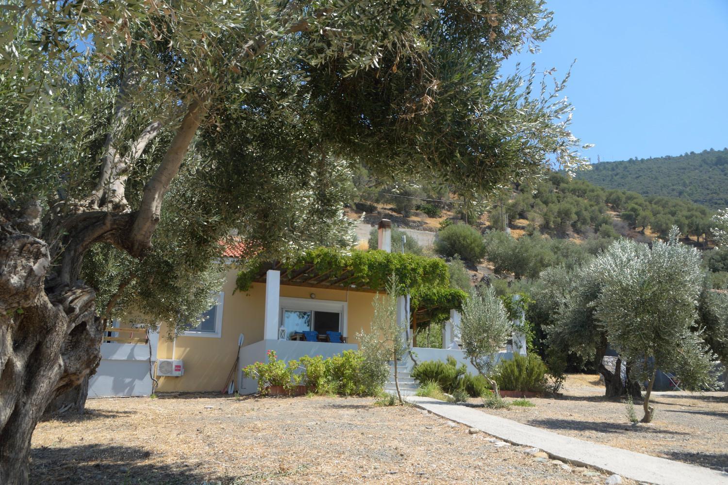 Melinda Holiday House Plomari Екстер'єр фото